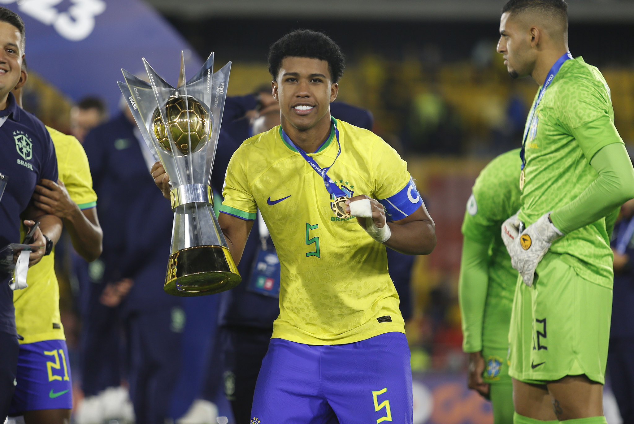 爱游戏体育-关于布莱顿发布备战花絮，加时末段战术微调，荷甲任务艰巨，球探报告显示潜力的信息